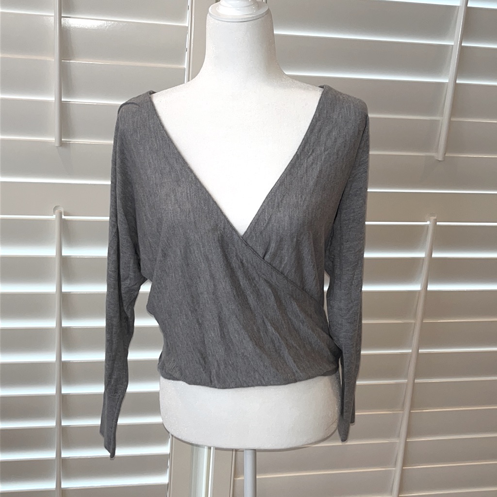 Nwt Alice + Olivia Classics Reversible Sweater Size Small S